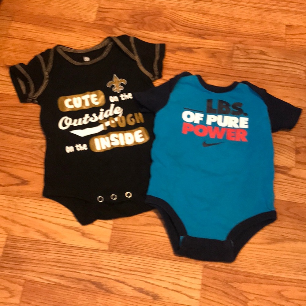 Nike & Saints onesies sizes 0-3 Months - Picture 3 of 10